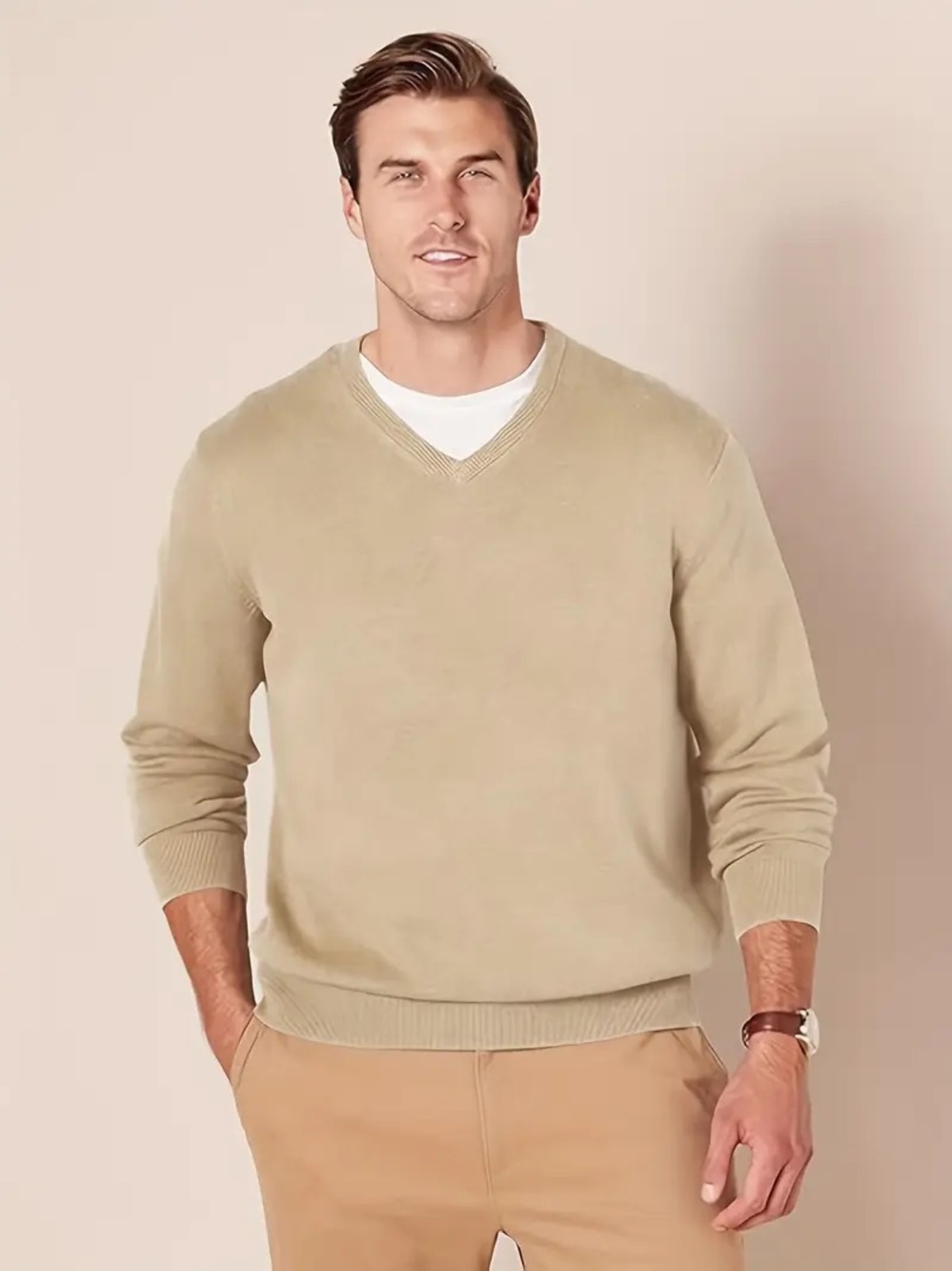 Eddie Bauer XL Men's V-Neck Sweater in Light Tan
